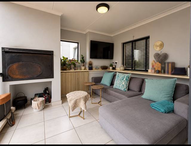 3 BEDROOM APARTMENT FOR SALE IN BALLITO CENTRAL
